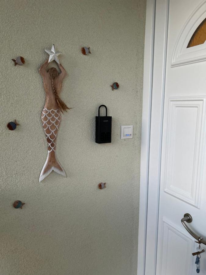 Calliopes By The Sea Boutique Suites Паралия Дионисиу Екстериор снимка