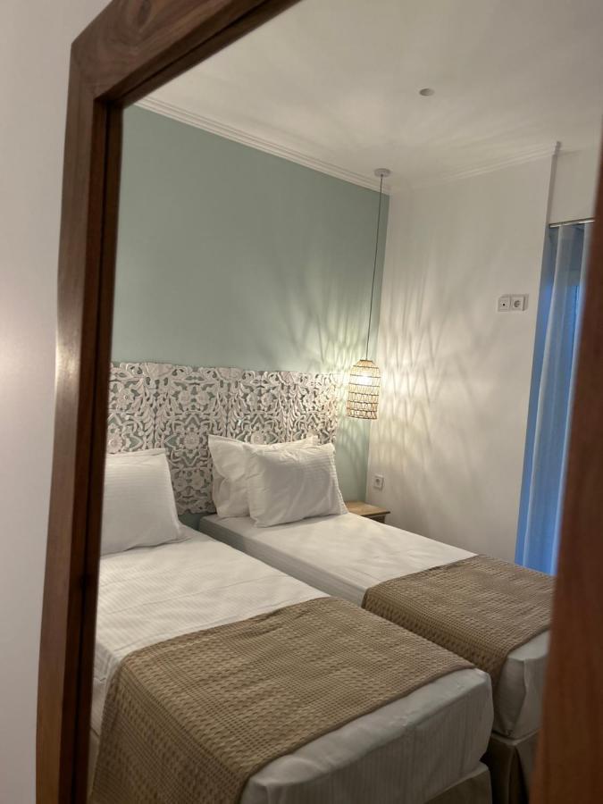 Calliopes By The Sea Boutique Suites Паралия Дионисиу Екстериор снимка