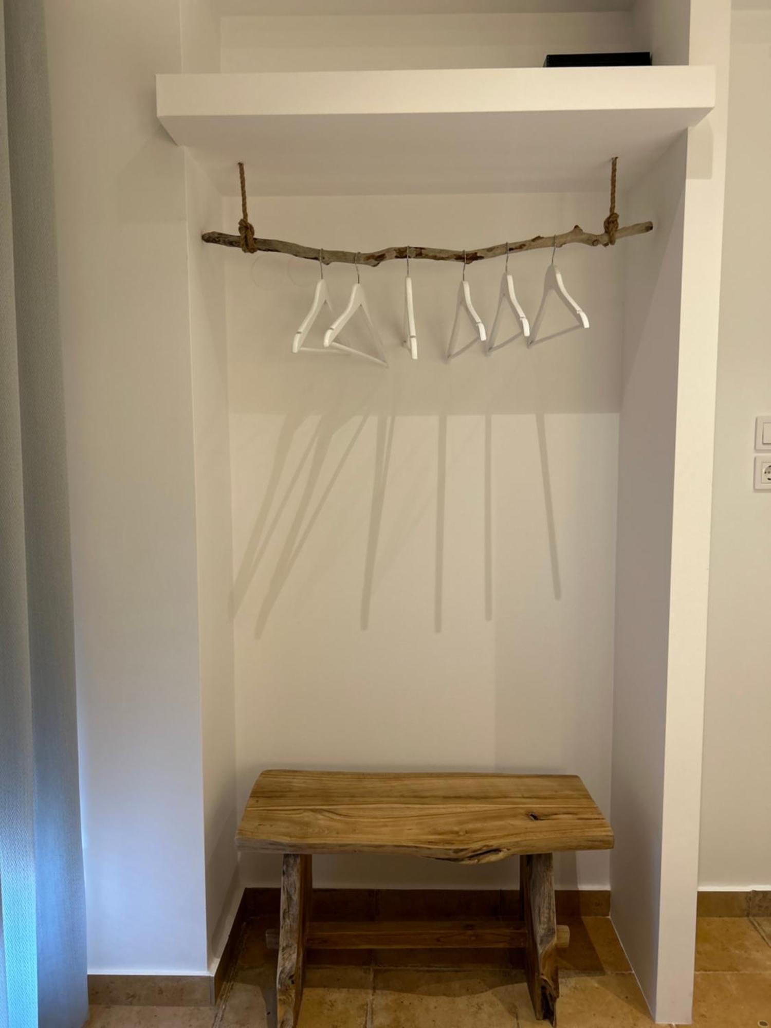 Calliopes By The Sea Boutique Suites Паралия Дионисиу Екстериор снимка