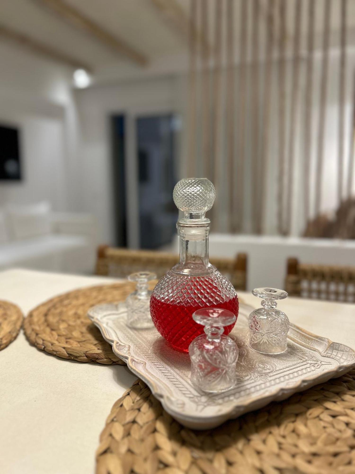 Calliopes By The Sea Boutique Suites Паралия Дионисиу Екстериор снимка